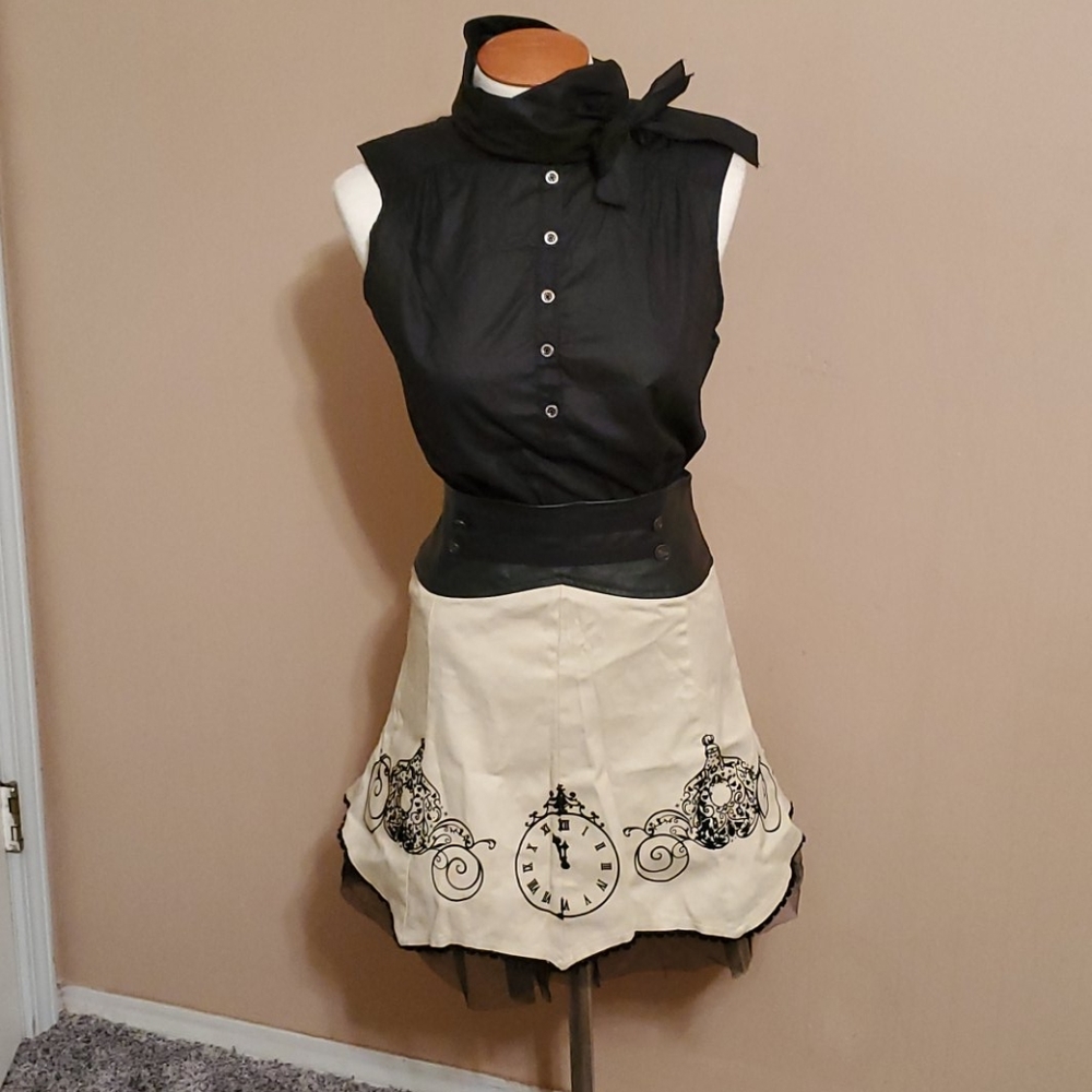 Disney Cinderella tan & black skirt size extra sm